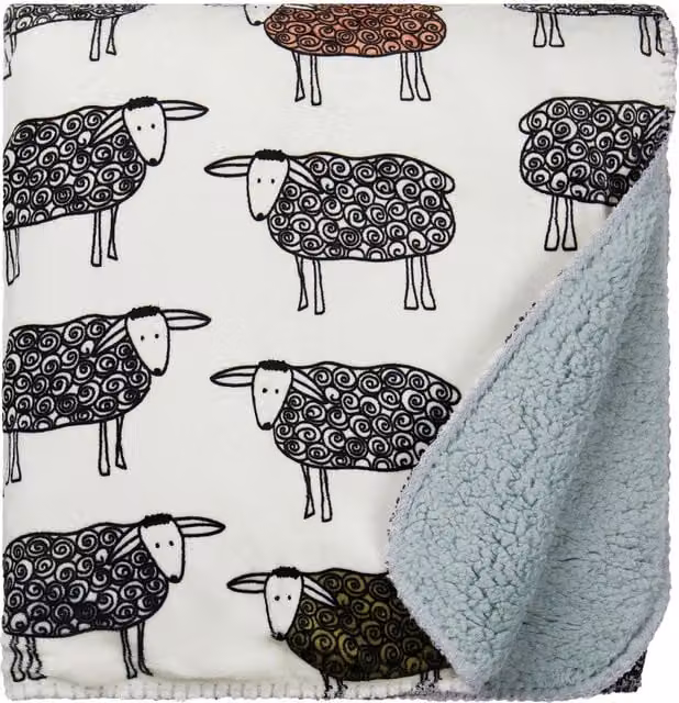 Vinga White Fluffy Fleece Sheep Blanket, W/D/H: 170 x 130 x 130 cm