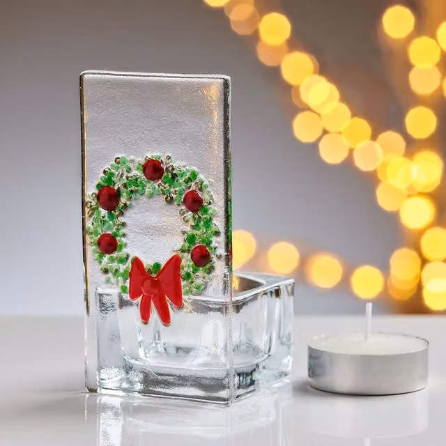 Ling & Hansen Handmade Fused Glass Christmas Wreath Tea Light Holder in Green