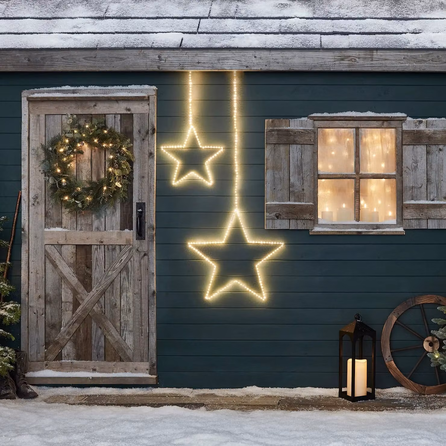 Lights4fun Set of 2 Outdoor Hanging Star Lights with 310 Warm White LEDs and Cluster Effect, White – 1