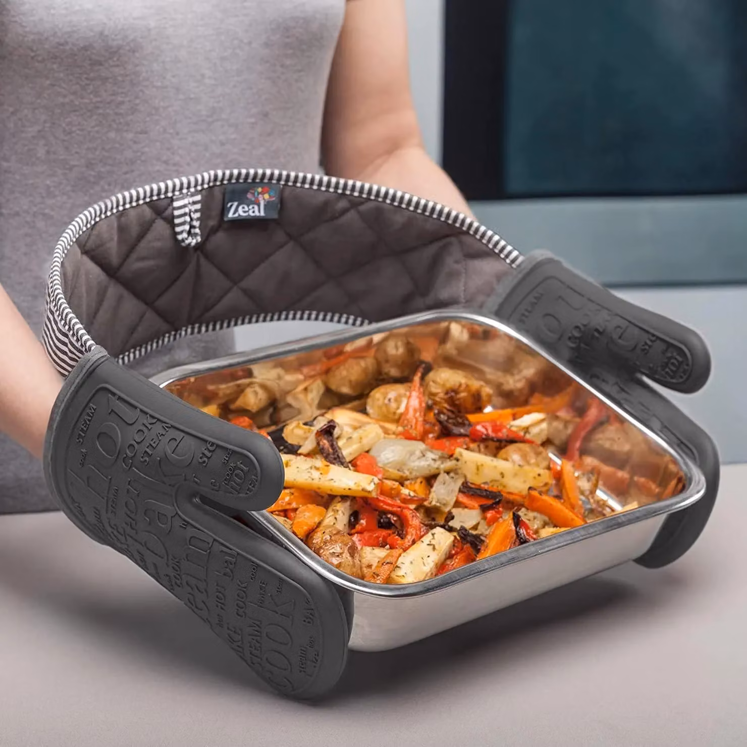 Zeal Steam Stop Non-Slip Waterproof Silicone Double Oven Gloves in Dark Grey – 2