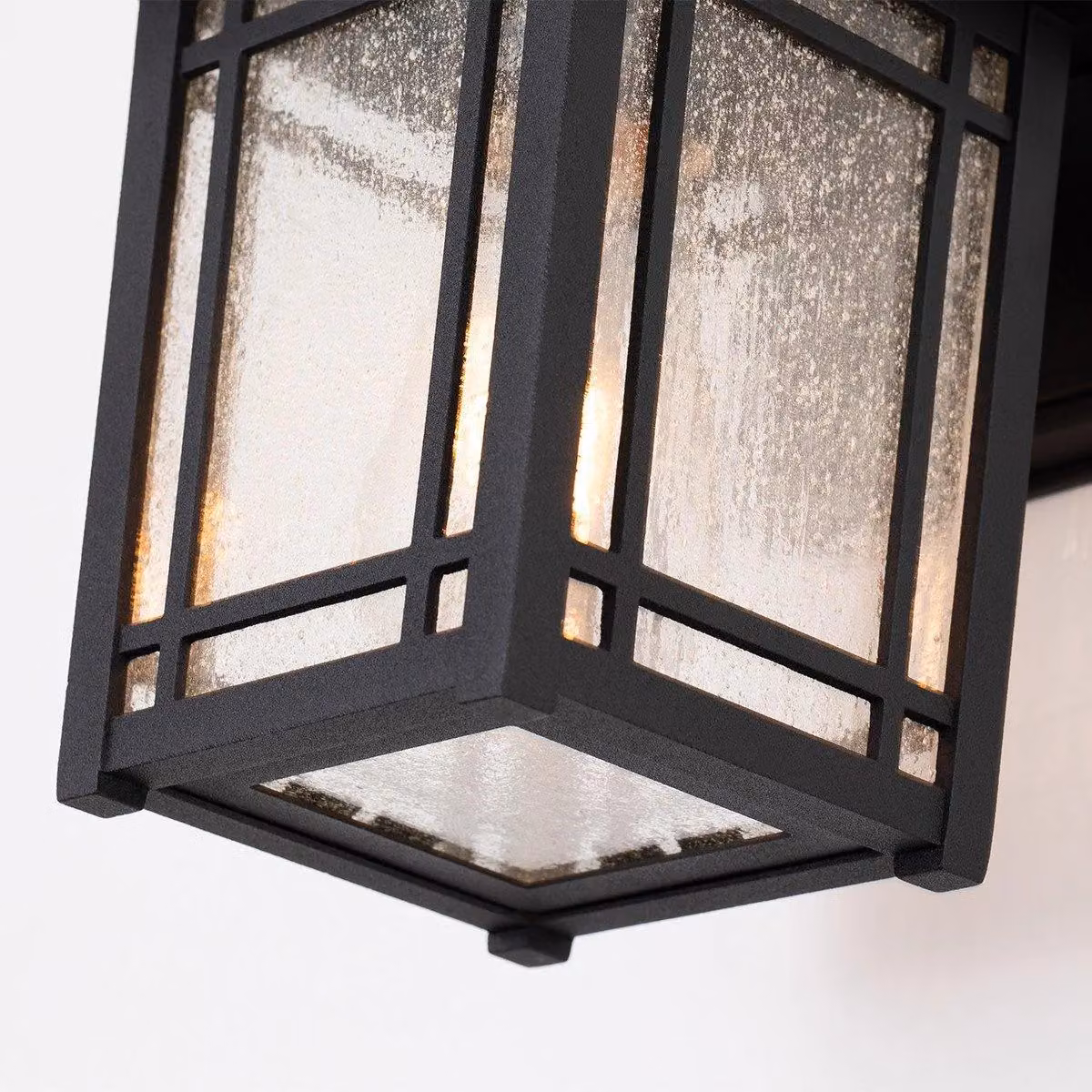Quoizel Cedar Point Outdoor Wall Lantern in Black with Transparent Glass, IP44 Rated – 3