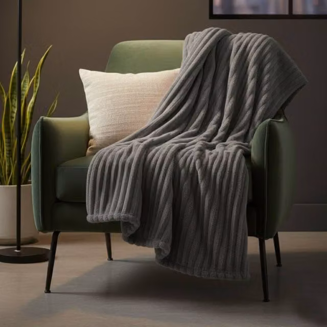 Snug City Grey Chunky Ribbed Mink Throw, W: 150 cm, D: 200 cm