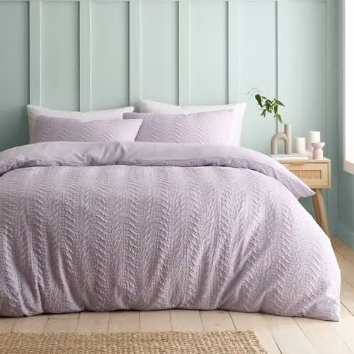Catherine Lansfield Heatset Wave Duvet Cover and Pillowcase Set in Purple, W/D/H: 200 x 200 cm, Pillowcase: 50 x 75 cm – 1