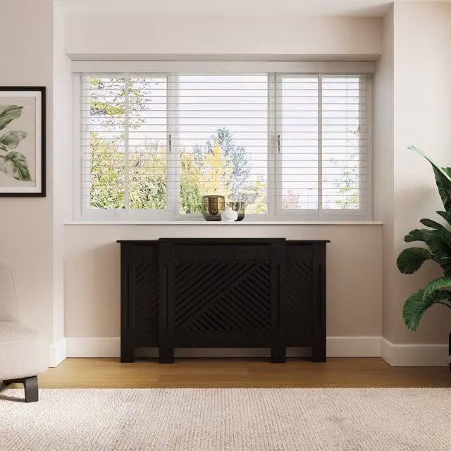 GFW Kobe Chevron Adjustable Radiator Cover - Black