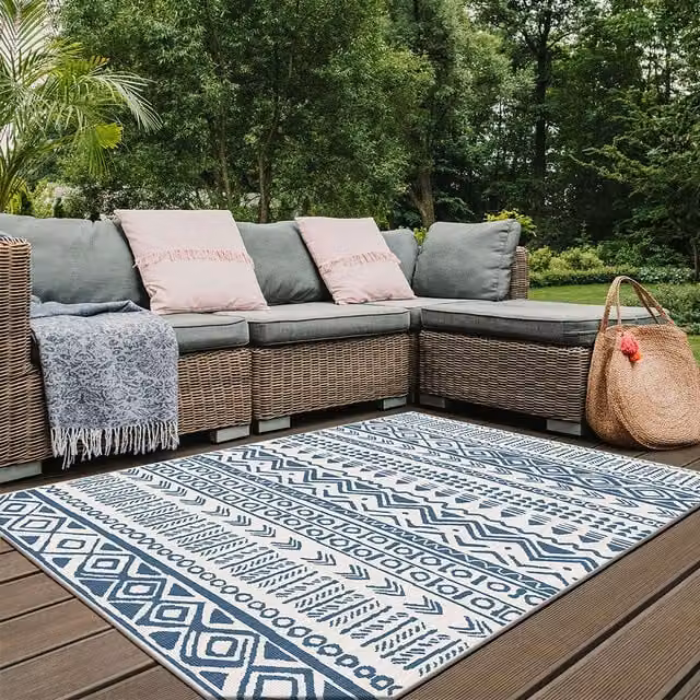 THE RUGS Reversible Aztec Design Duo Weave Outdoor Rug in Blue, W: 120 cm, L: 170 cm – 1