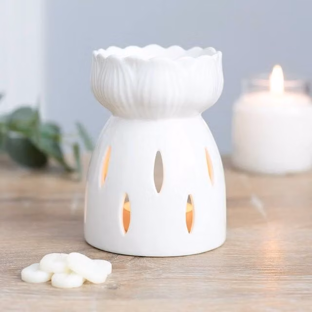 Uniqueful White Gloss Ceramic Lotus Flower Oil Burner for Tealights