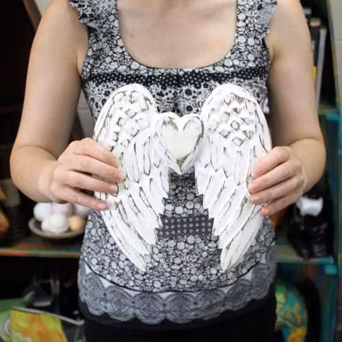 KDMD Handcrafted Double Angel Wing and Heart Wall Decoration in White Wood, Height: 24 cm – 4