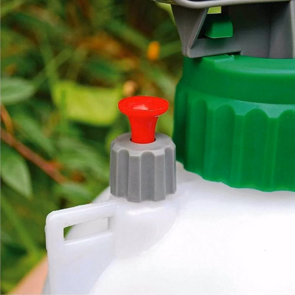 SPETLEK 8L Manual Pressure Garden Sprayer in White – 2