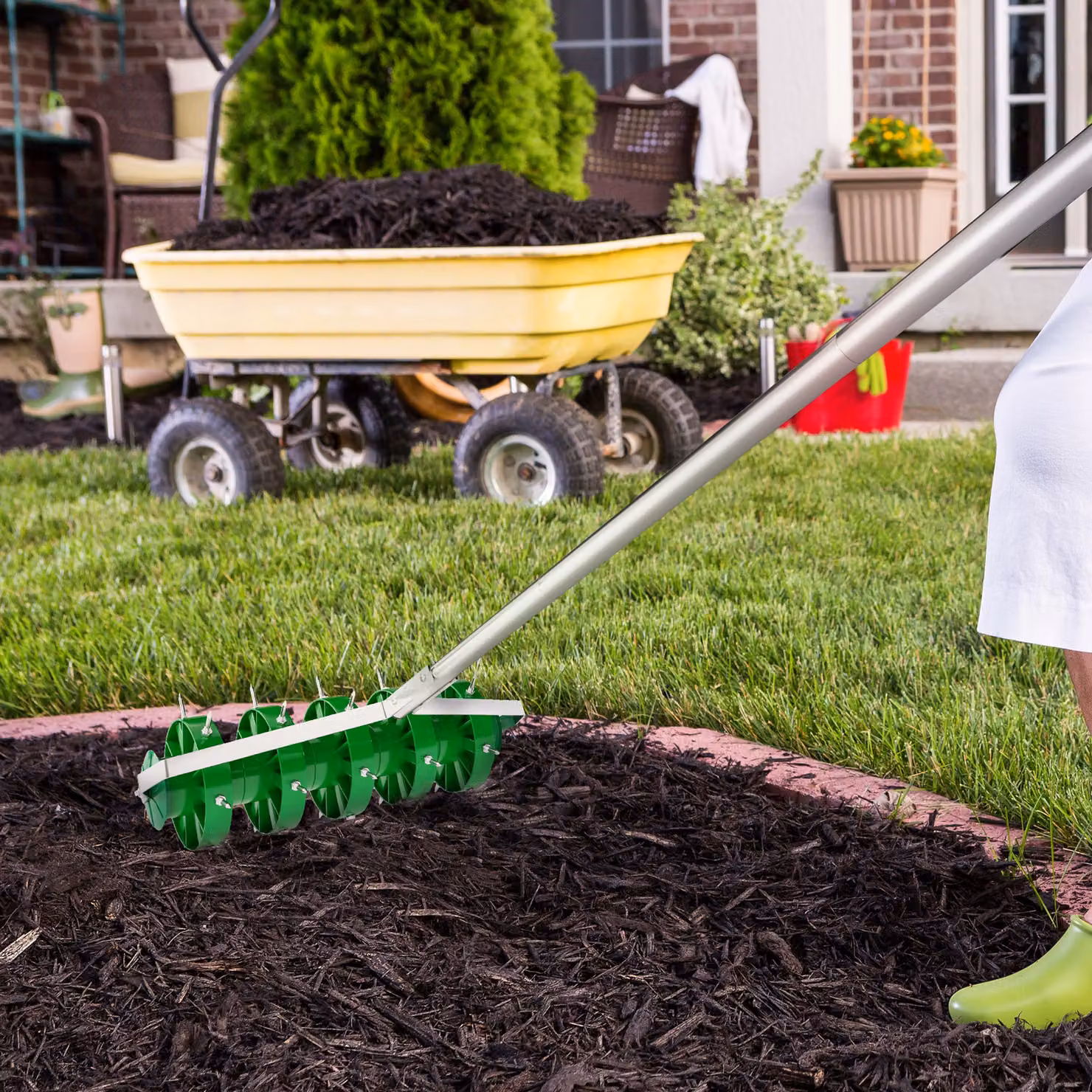 Outsunny Manual Rolling Lawn Aerator with 3-Piece Detachable Handle and T-Bar Grip, Dark Green – 5