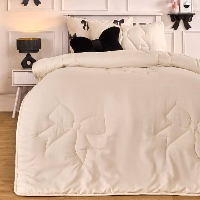 OHS Bow Quilted 7.5 Tog Coverless Duvet and Pillowcase Bedding Set in Ivory/Beige, Double Size