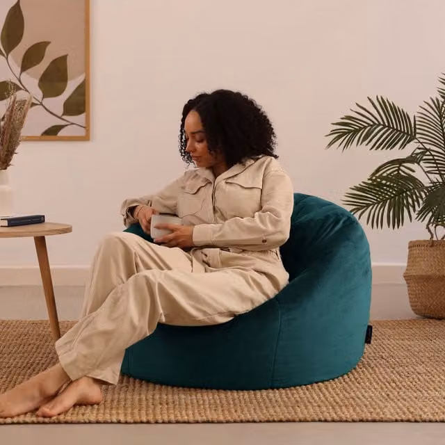 icon Kingston Classic Velvet Bean Bag in Green, Yellow or Petrol – 1