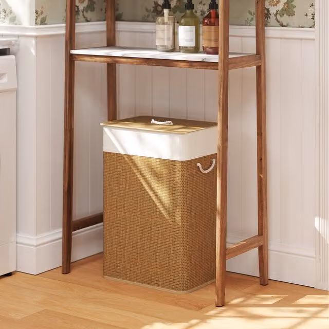 HOMCOM Brown Wicker Laundry Hamper with Lid, Handles and Removable Washable Liner Bag