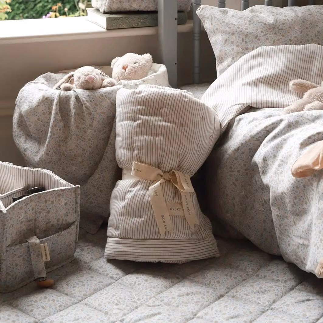 Avery Row Organic Cotton Striped Quilted Cotbed Bedspread in Beige – 3