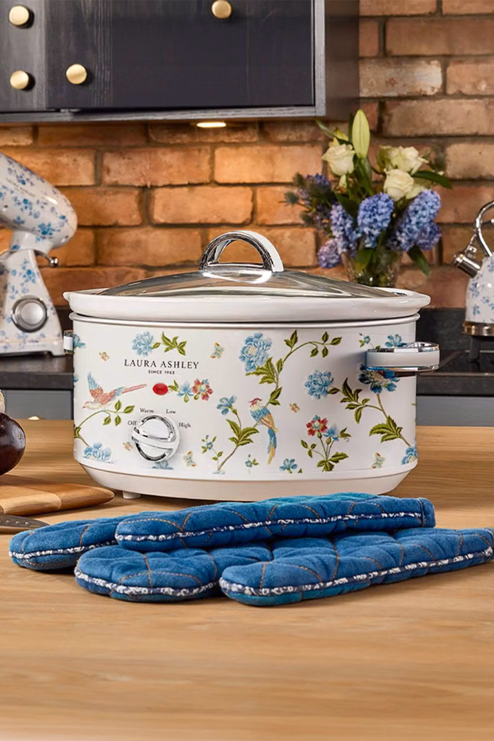 Laura Ashley Elveden Slow Cooker, 6.5L, White and Multicolour – 3