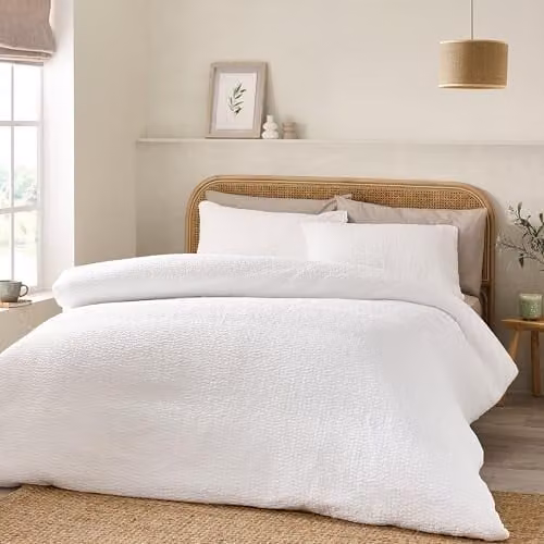 Catherine Lansfield White Crinkle Seersucker Duvet Cover and Pillowcase Set, W/D/H: 200 x 200 cm and 50 x 75 cm