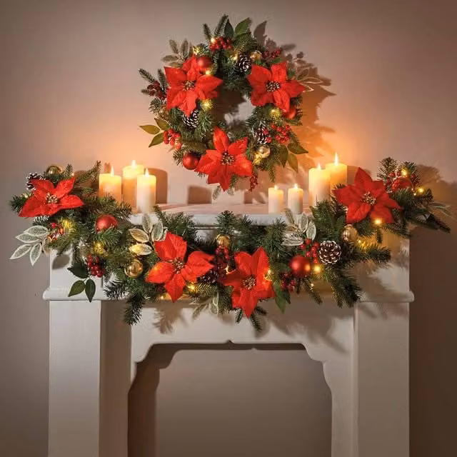 Coopers of Stortford Pre-Lit Christmas Wreath with 15 Warm White LEDs and Multicolour Floral Decorations, Diameter: 40 cm