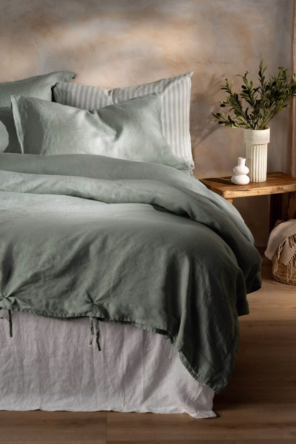 Soak&Sleep Misty Green French Linen Oxford Pillowcase Pair – 2