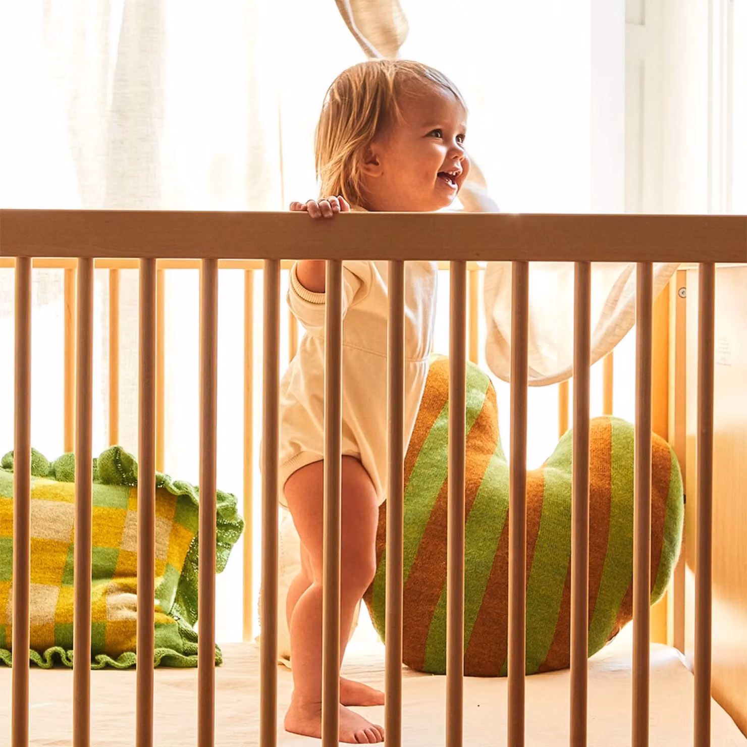 Oeuf NYC Sparrow Cot Bed in Birch – 3