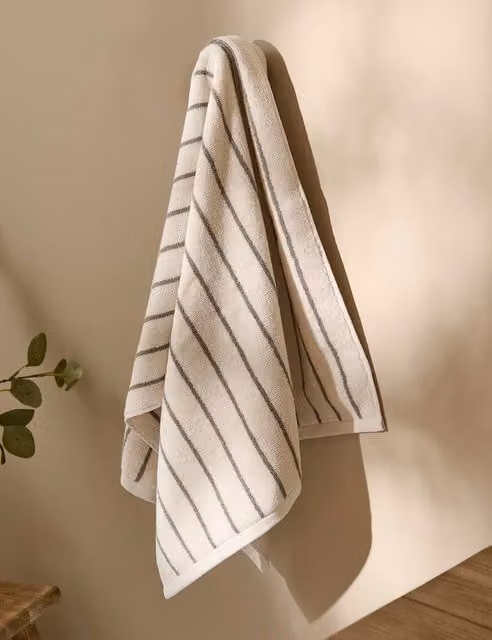 YARD Fluffy Pure Cotton Hebden Striped Bath Towel in Brown