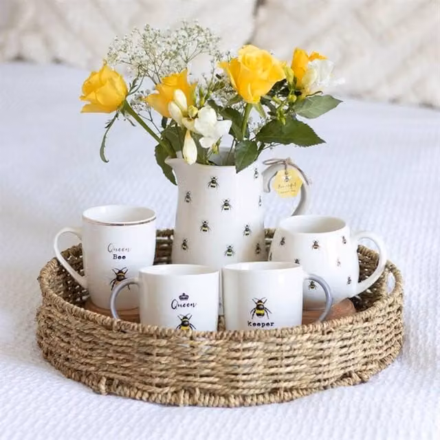 Uniqueful Queen Bee and Bee Keeper Ceramic Mug Set in White, 2 Pack