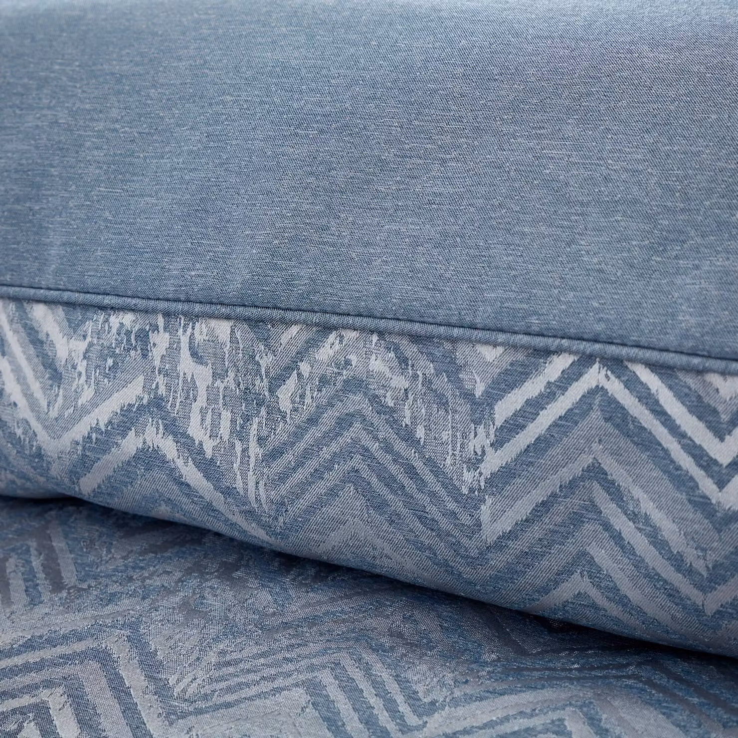 Portfolio Home Antibes Chevron Waves Reversible Duvet Cover and Pillowcase Set in Blue, W/D/H: 200 x 200 cm with Pillowcase 50 x 75 cm – 2