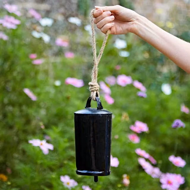 Paper High Large Black Iron Cow Bell