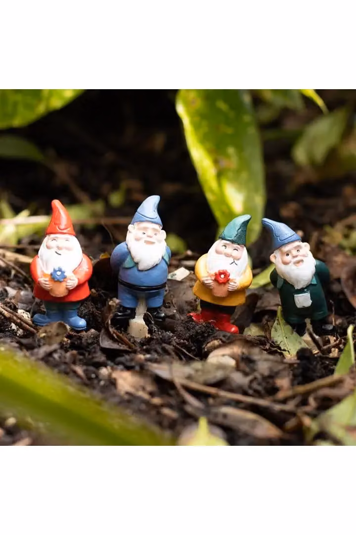 KDMD Set of 4 Blue and Multicolour Ceramic Mini Gnome Plant Pot Pals for Tabletop Decoration – 3