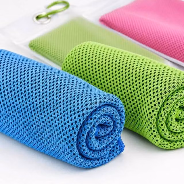 FLAVORA 4 Piece Microfibre Cooling Towels for Workout and Yoga, Multicolour and Blue, Bath Sheet Size