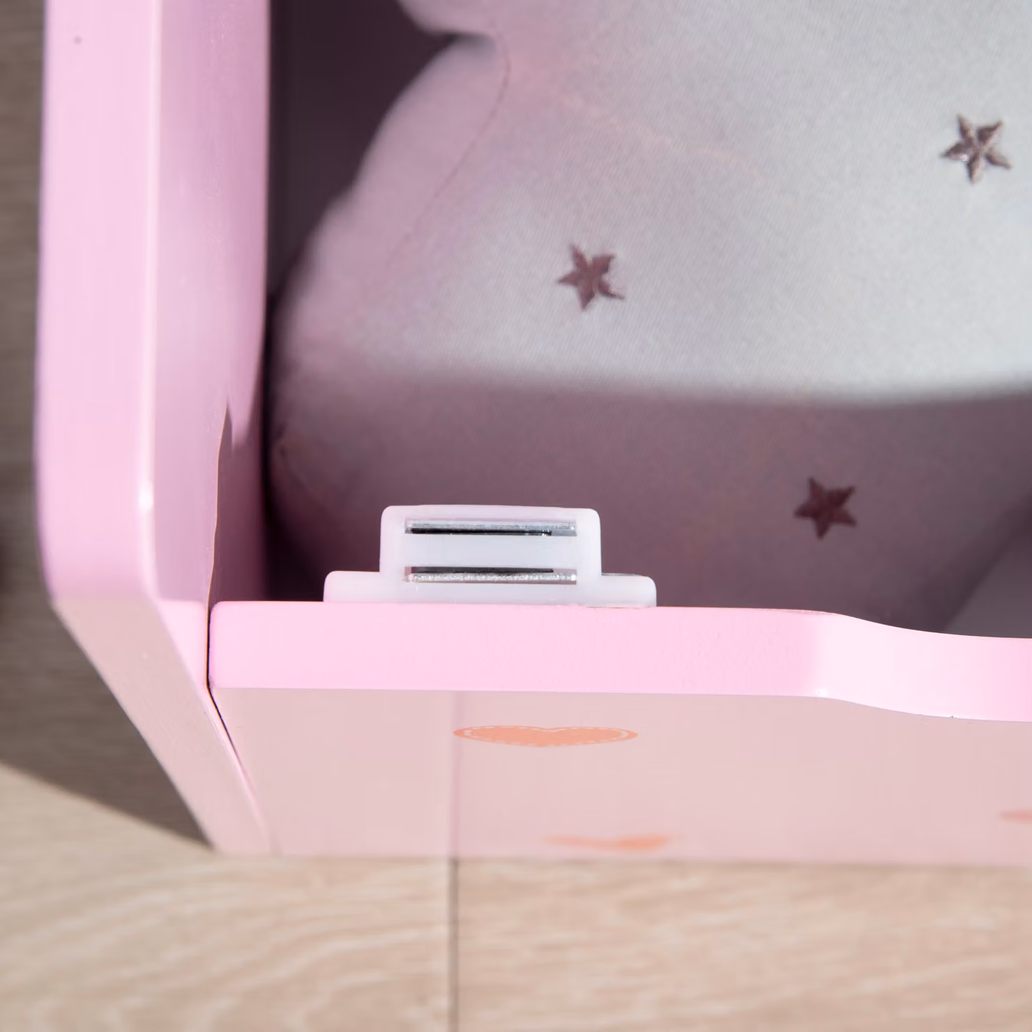ZONEKIZ Dual-Purpose Wooden Toy Chest Storage Bench with Soft-Close Lid, Pink – 3