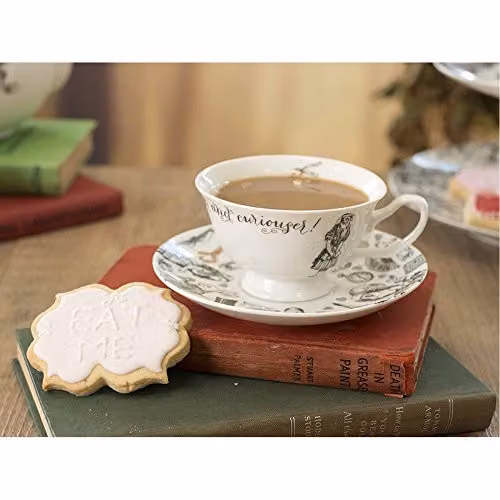Creative Tops Alice in Wonderland Bone China Tea Cup and Saucer, White and Gold, 210 ml – 2