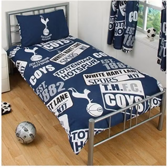 Tottenham Hotspur FC Patch Single Duvet and Pillowcase Set, Multicoloured and Blue, W: 140 cm, H: 200 cm, Pillowcase: 90 x 190 cm