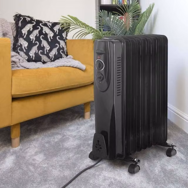 Jack Stonehouse 2000W Portable Oil Filled Radiator with Thermostat and Overheat Protection, Black and White
