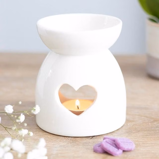 Uniqueful White Ceramic Heart Cut Out Tabletop Oil Burner for Tealights