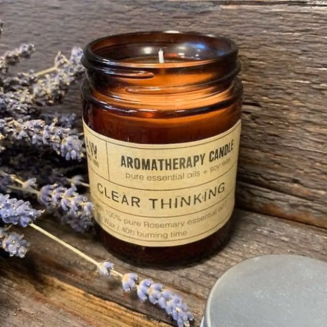 KDMK Aromatherapy Candle Clear Thinking in White and Brown