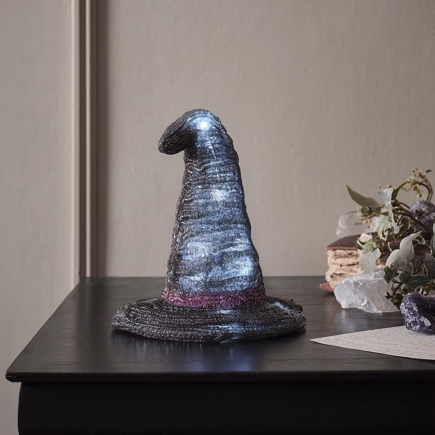 Lights4fun Witches Hat LED Outdoor Halloween 3D Acrylic Figure in Black, White or Purple