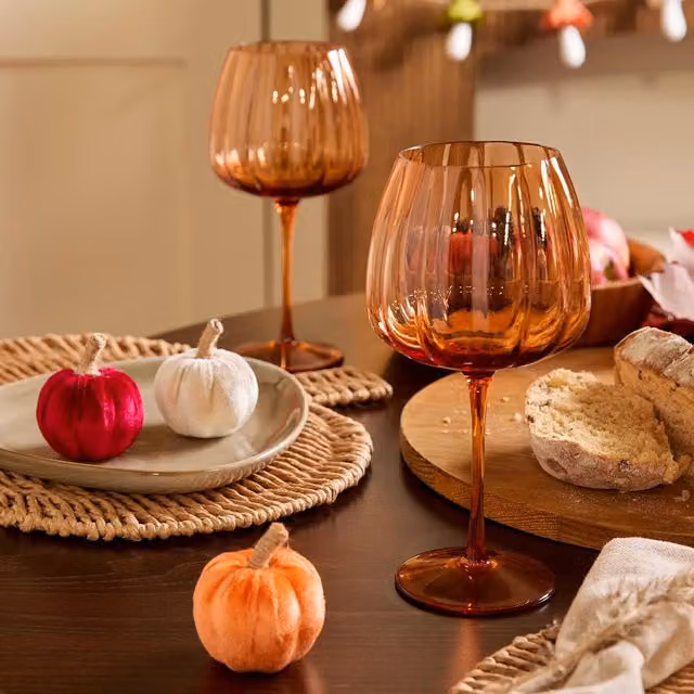 OHS Pack of 2 Scalloped Autumn Plastic Wine Glasses in Orange