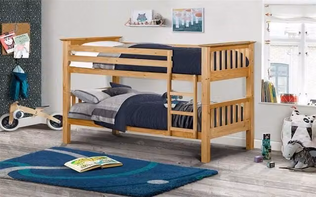 Ashfield Two-Level Shaker Style Bunk Bed in Brown Pine Finish, Size: 90 x 190 cm