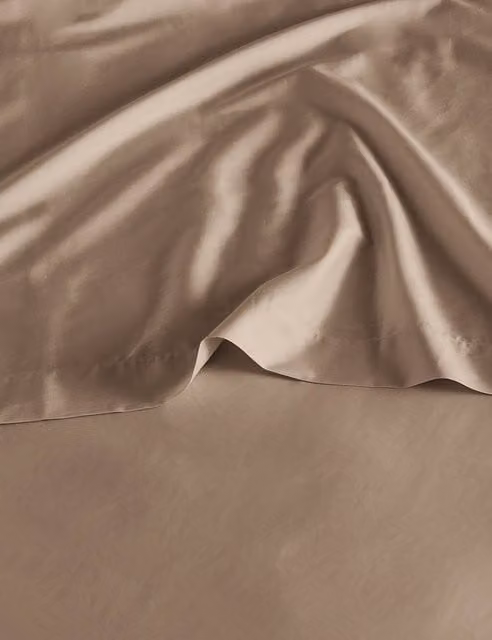 Bedfolk Pure Cotton 300 Thread Count Mako Satin Flat Sheet, Brown, W: 140 cm, L: 200 cm