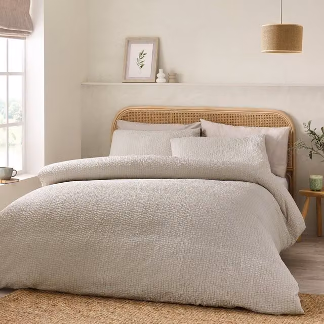 Catherine Lansfield Seersucker Duvet Cover Bedding Set in Beige