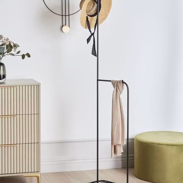 Wyld and Coco Black Matt Iron Freestanding Clothes Rail, Height: 171 cm – 1
