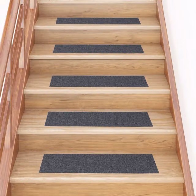 Berkfield Home Self-adhesive Rectangular Stair Mats, 15 Pieces, Light Grey, W: 76 cm, D: 20 cm – 1