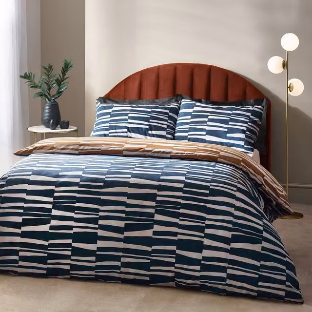 Make it a Home Reversible Abstract Striped Duvet Cover Set in Bronze, Black and Blue, W/D/H: 90 x 190 cm