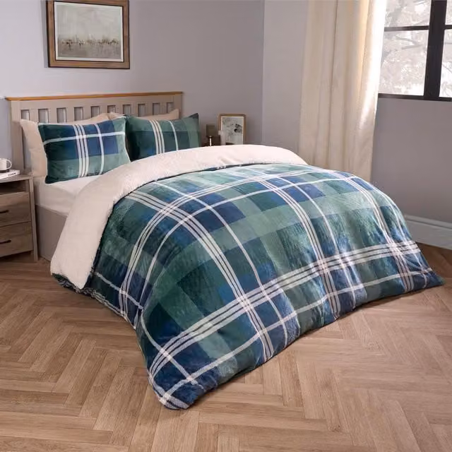 OHS Hudson Check Sherpa Duvet Cover Set in Blue, 200 x 200 cm