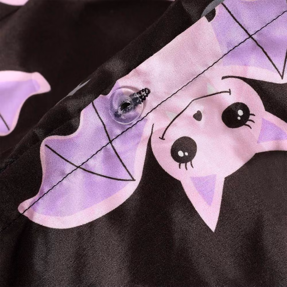 OHS Kids Halloween Bat Print Microfibre Duvet Cover Set in Black and Purple, W: 140 cm, L: 200 cm – 4