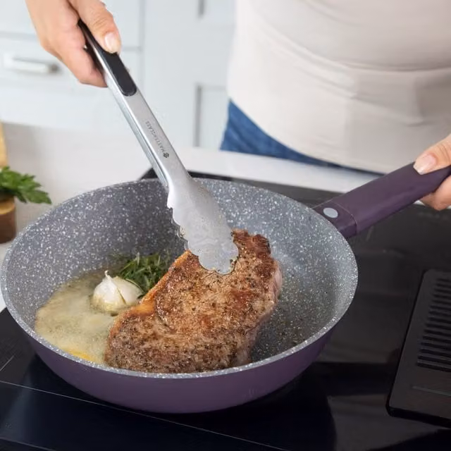 MasterClass Non-Stick Cast Aluminium Frying Pan, 26 cm, Purple