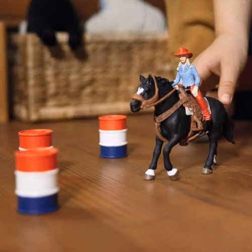 Schleich Farm World 7-Piece Cowgirl Barrel Racing Playset in Multicolour – 2