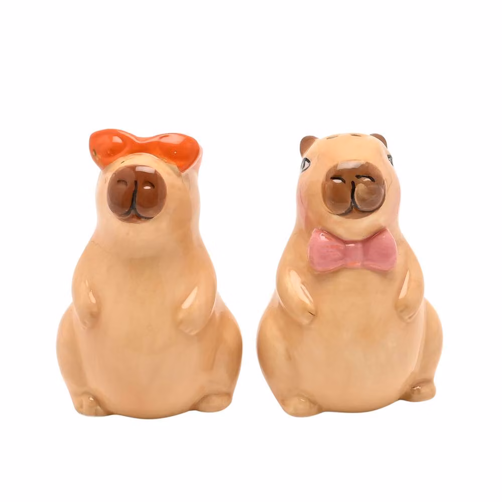 The Feel Good Club Capybara Ceramic Salt and Pepper Pots in Light Brown – 2