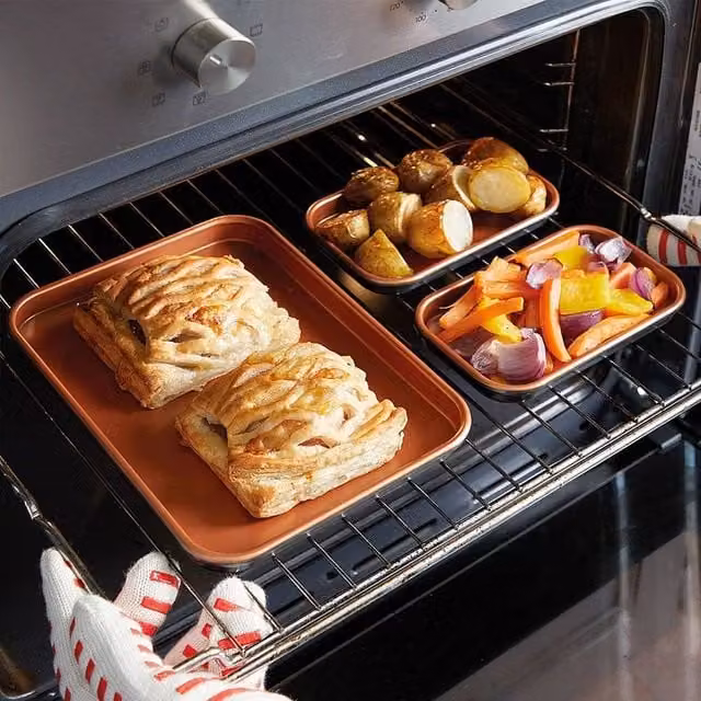 Coopers of Stortford Set of 3 Non-Stick Copper-Infused Ceramic Baking Trays in Bronze