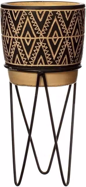 Sass & Belle Nomad Geometric Concrete Tabletop Planter with Metal Wire Stand in Black, W/D/H: 14 x 14 x 30 cm – 1