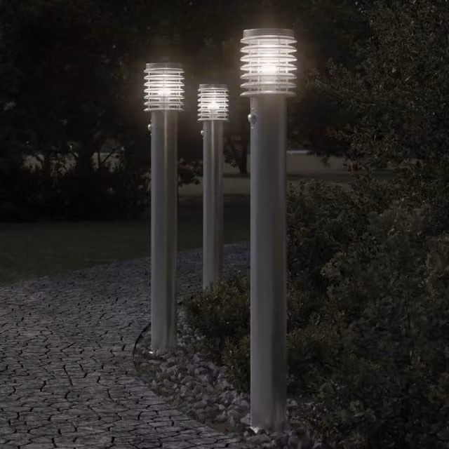 Berkfield Home Set of 3 Solar Powered Stainless Steel Outdoor Floor Lamps in Silver, Height: 110 cm – 1